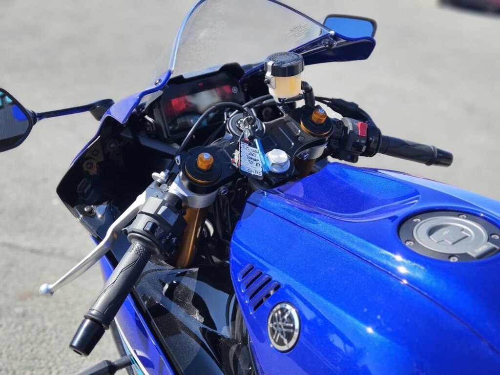Yamaha R7 2025