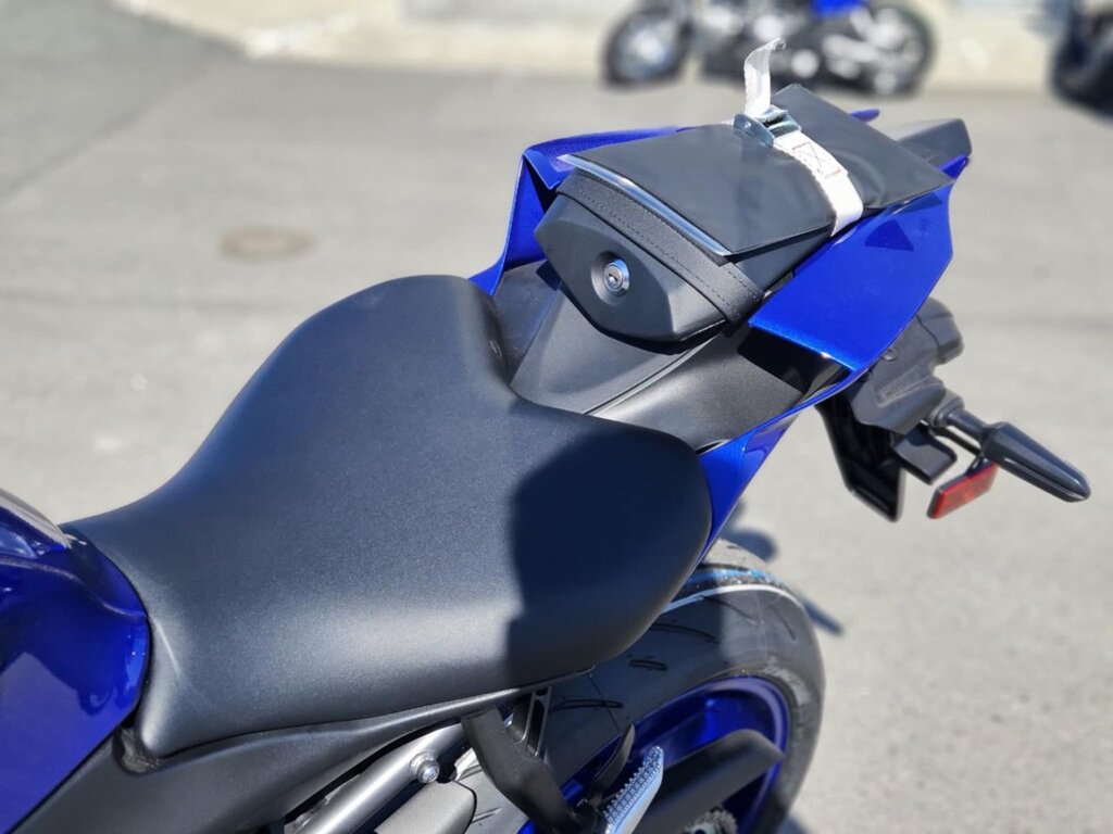 Yamaha R7 2025