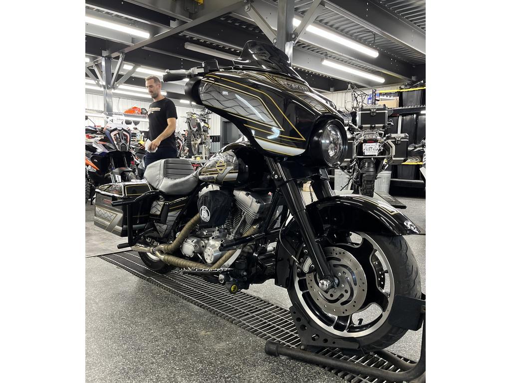 Harley-Davidson FLHT Electra Glide 2004