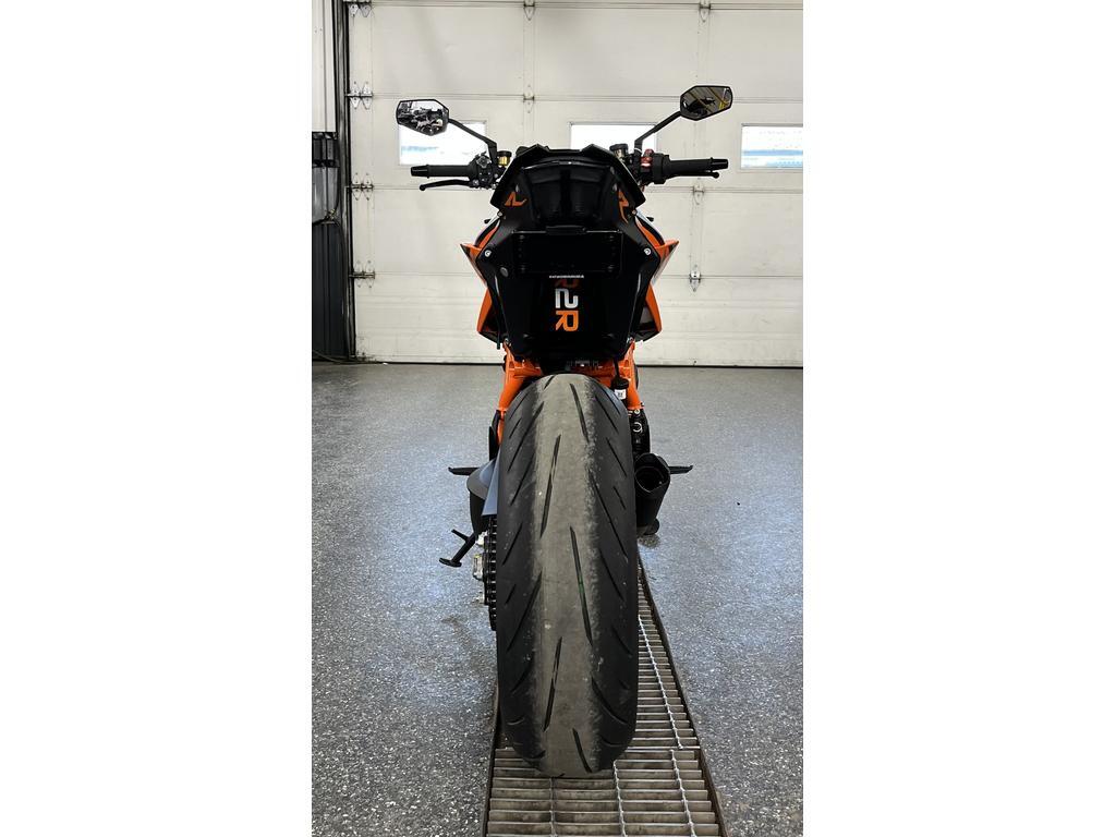 KTM 1290 Super Duke R 2022