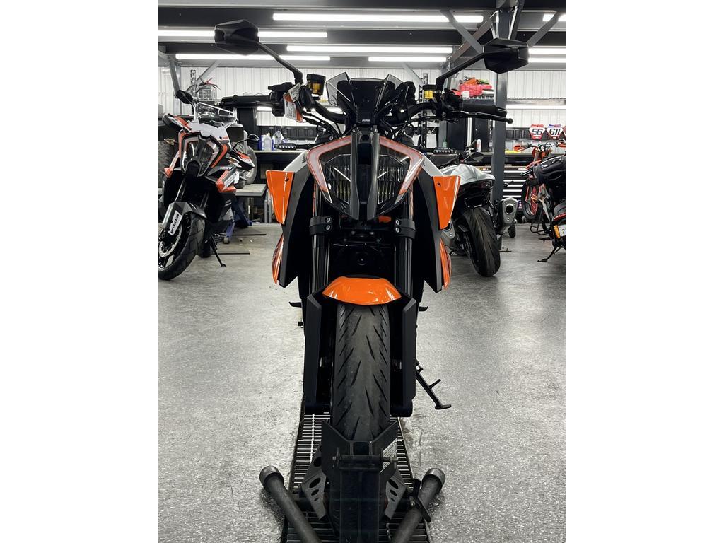 KTM 1290 Super Duke R 2022