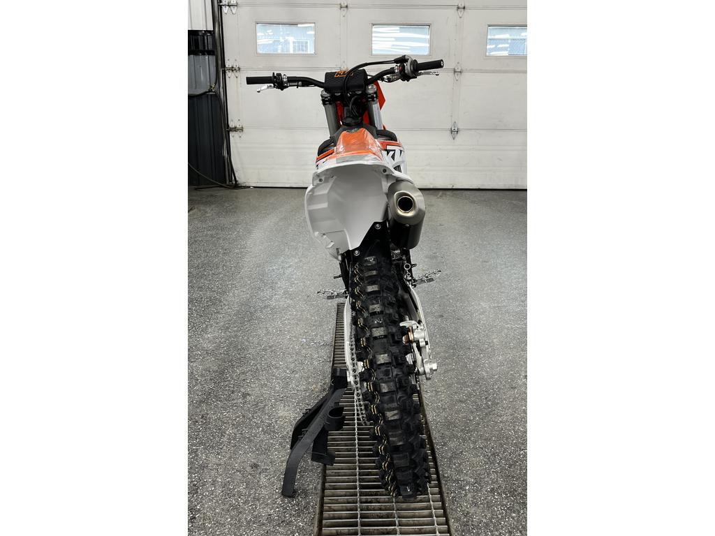 KTM 450 SX-F 2023