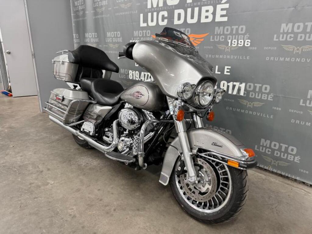 Harley-Davidson FLHTC Electra Glide Classic 2009