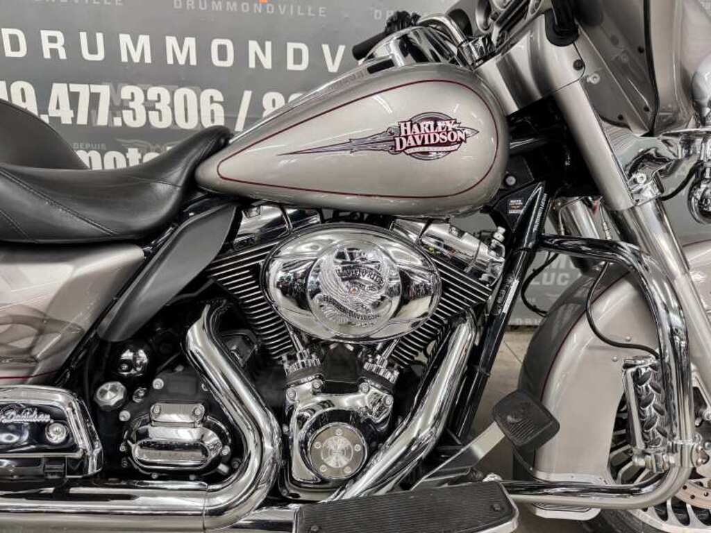 Harley-Davidson FLHTC Electra Glide Classic 2009