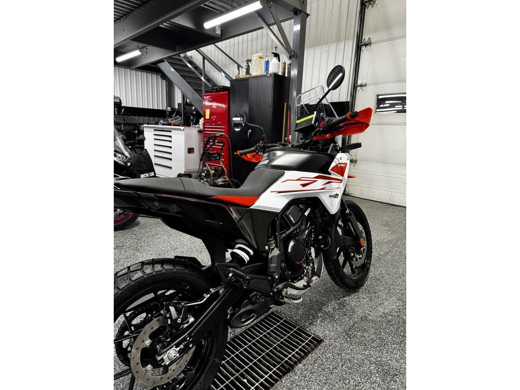 KTM 390 ADVENTURE X 2025