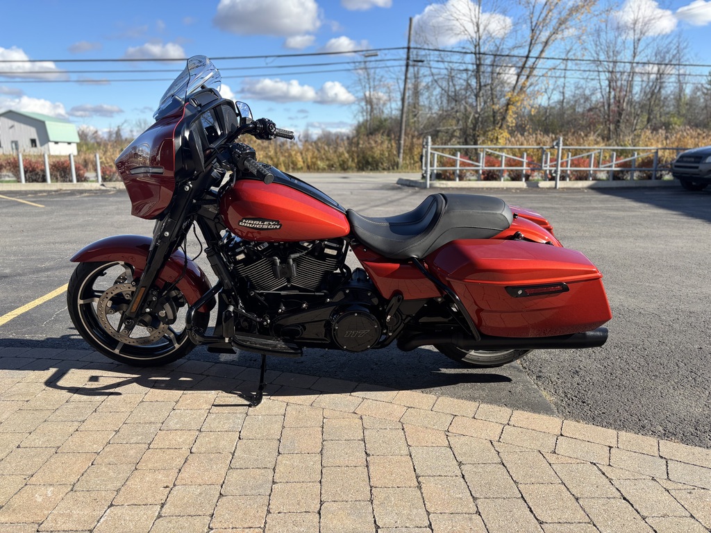 Harley-Davidson FLHX Street Glide 2024