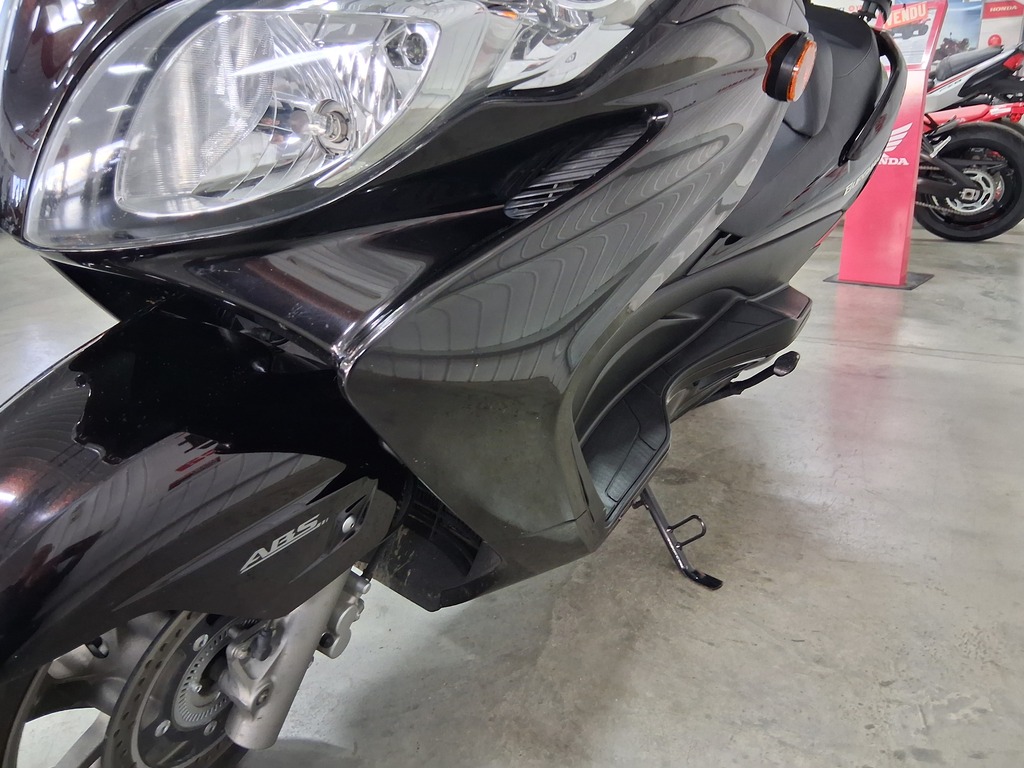 Suzuki Burgman 400 2010