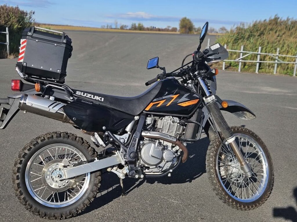 Suzuki DR650SE 2023