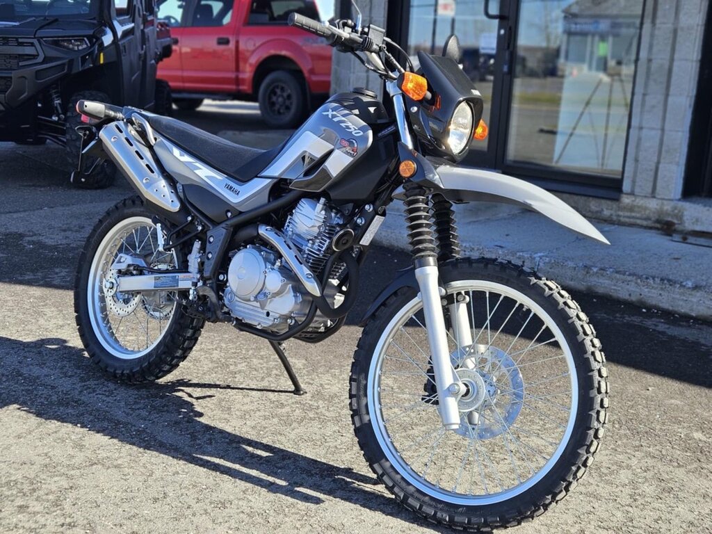 Yamaha XT250 2025
