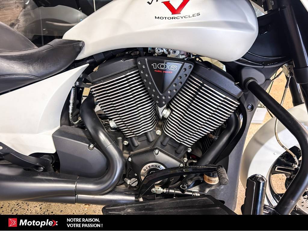 Victory Motorcycles Cross Country 2016