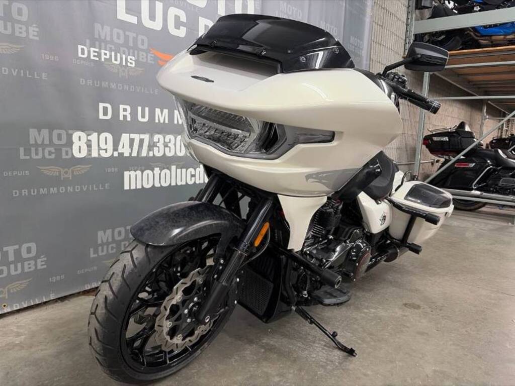 Harley-Davidson FLTRXSTSE CVO Road Glide ST 2024