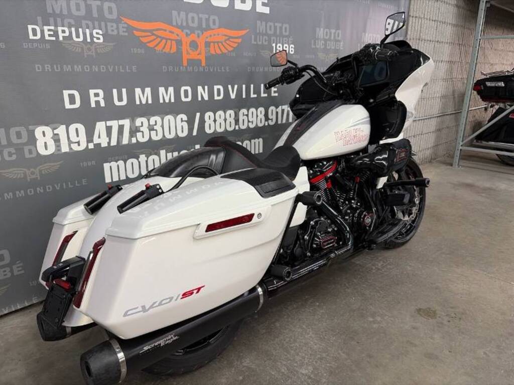 Harley-Davidson FLTRXSTSE CVO Road Glide ST 2024