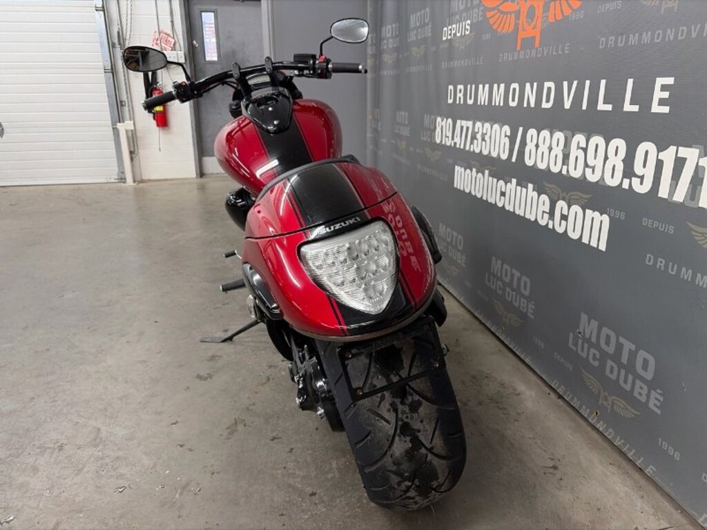 Suzuki Boulevard M109R 2022