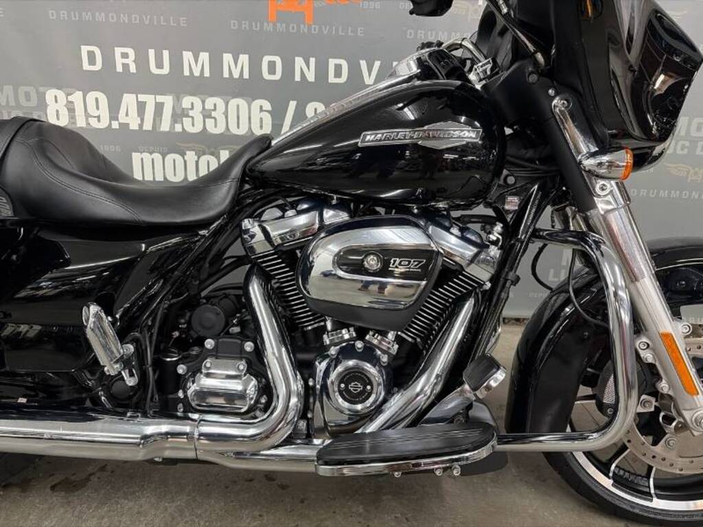 Harley-Davidson FLHX Street Glide 2021