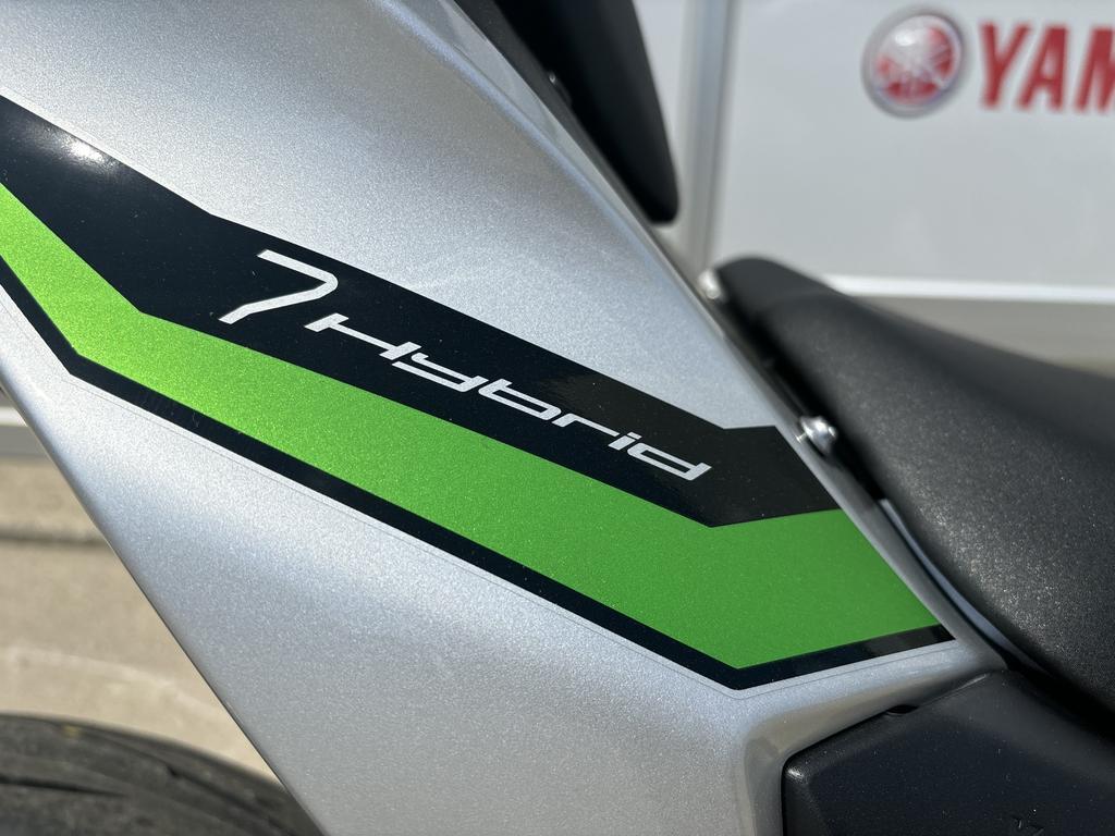 Kawasaki Z7 Hybrid 2024
