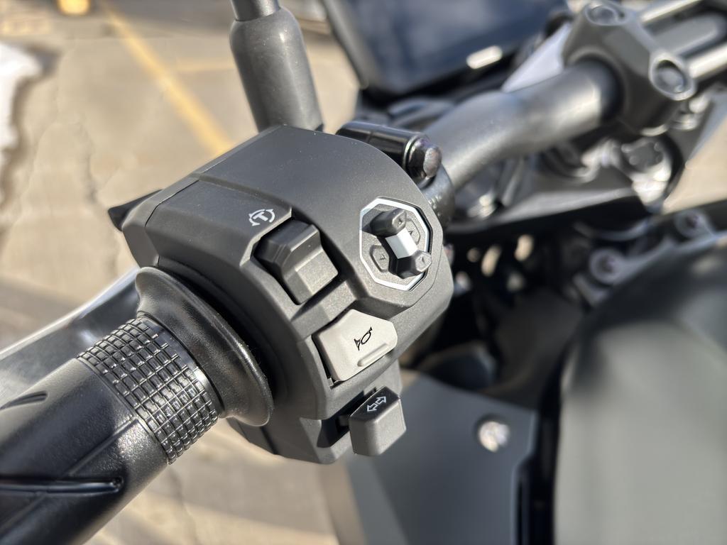 Honda CB500F ABS 2025