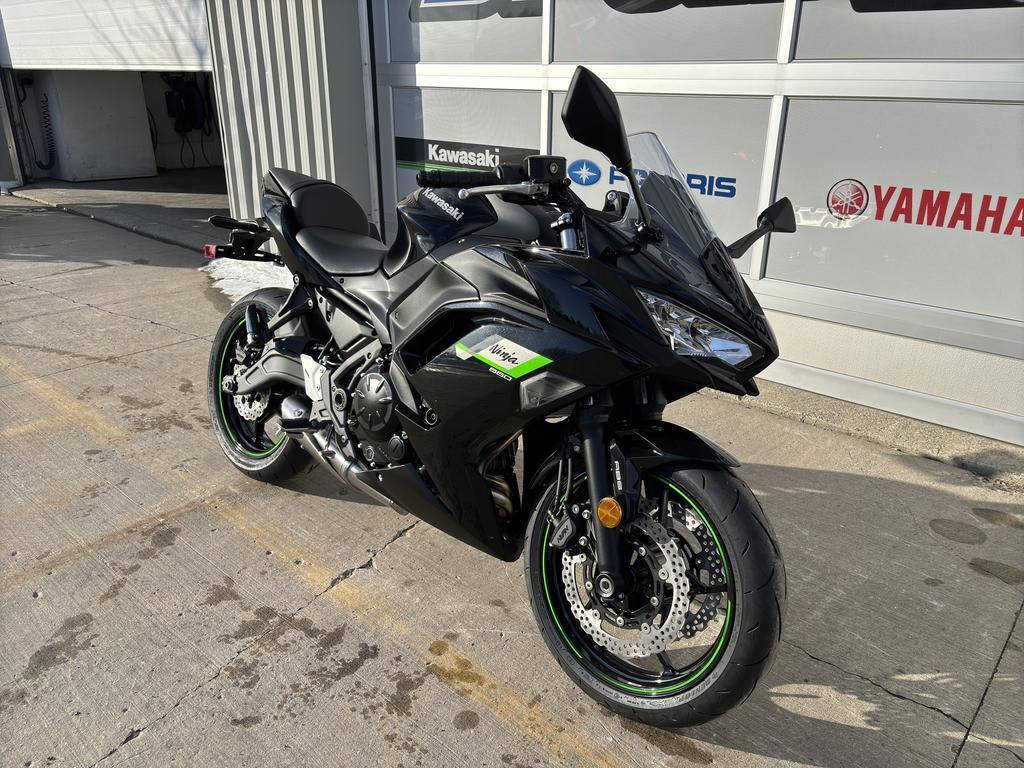 Kawasaki Ninja 650 ABS 2025