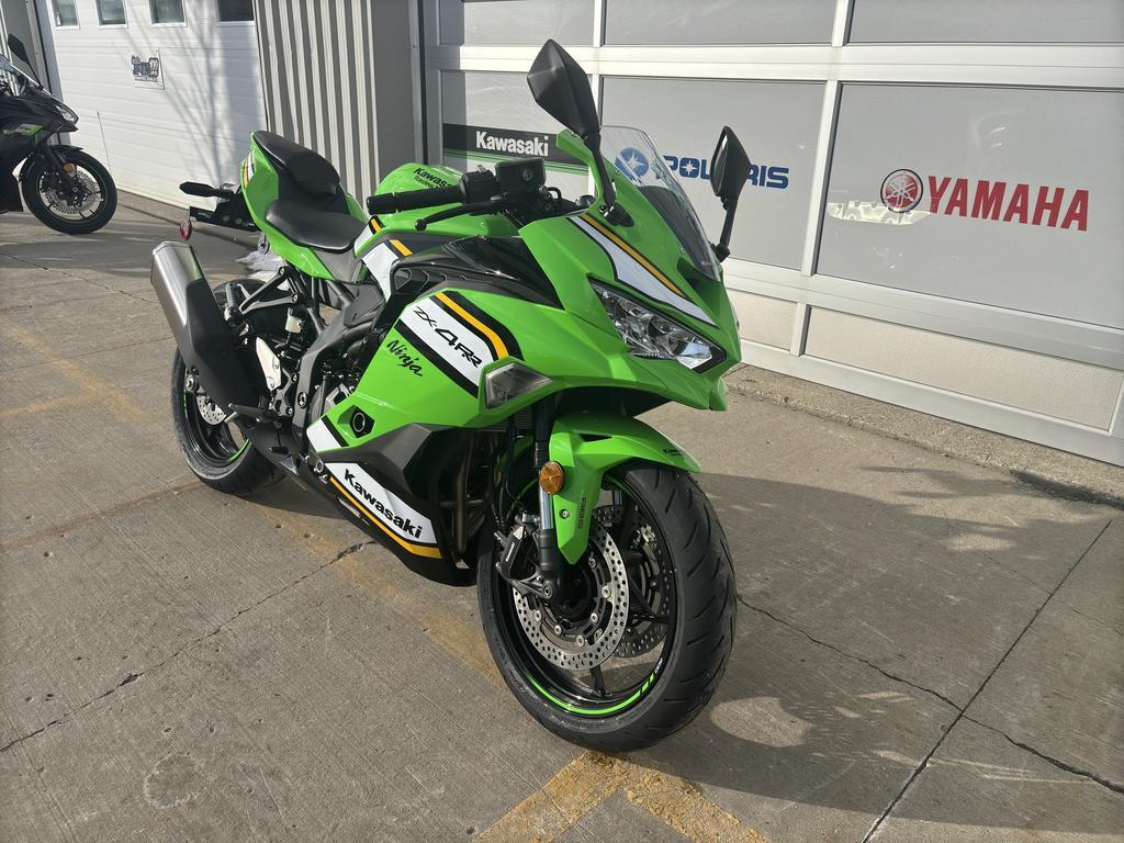 Kawasaki Ninja ZX-4RR KRT 2025