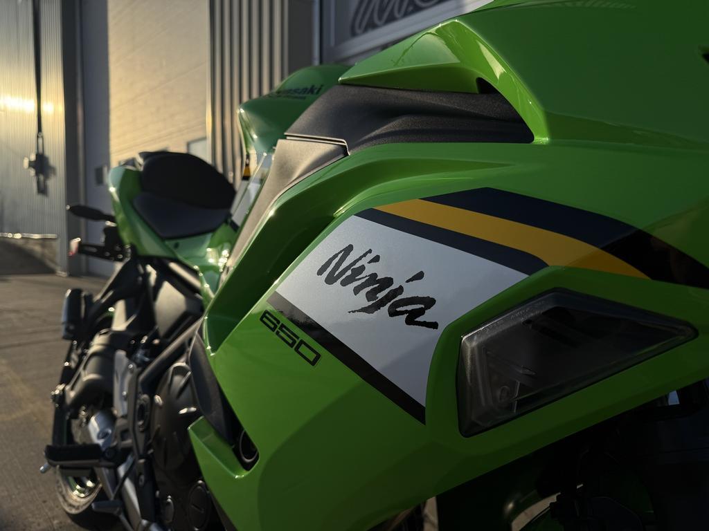 Kawasaki Ninja 650 KRT 2025