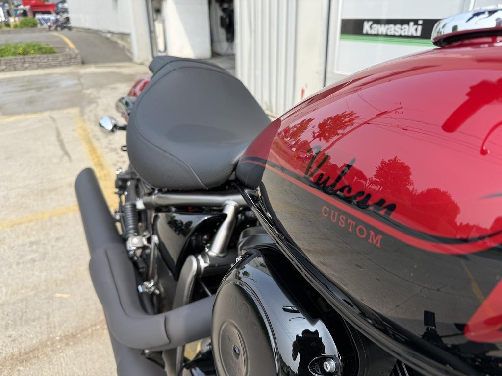 Kawasaki Vulcan 900 Custom 2025