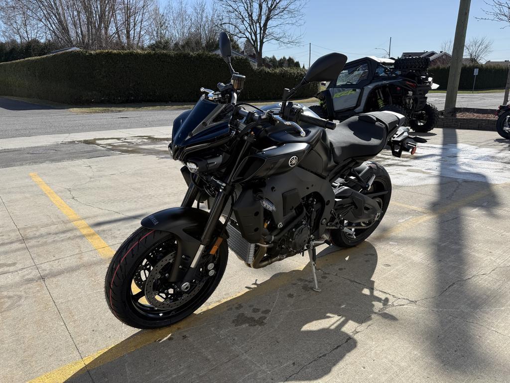 Yamaha MT-10 2025