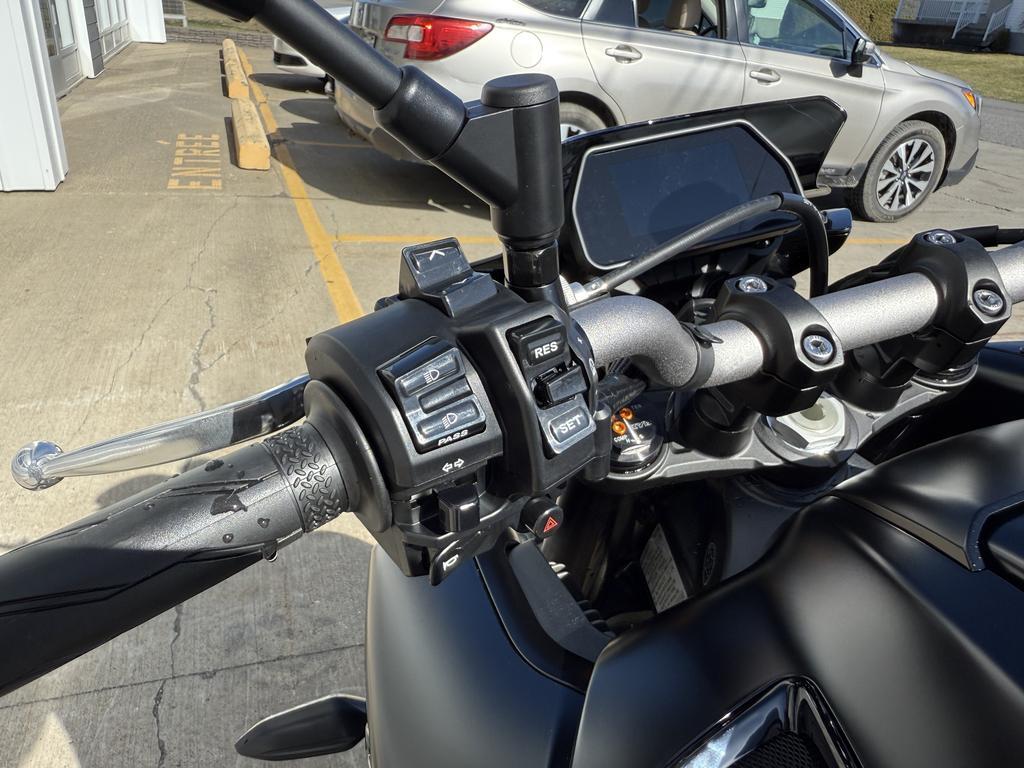Yamaha MT-10 2025