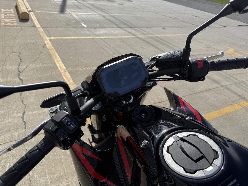 Kawasaki Z650 ABS 2025