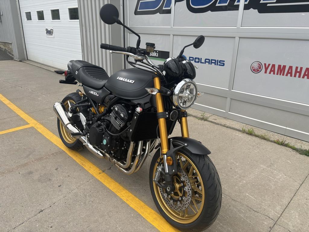 Kawasaki Z900RS SE 2025