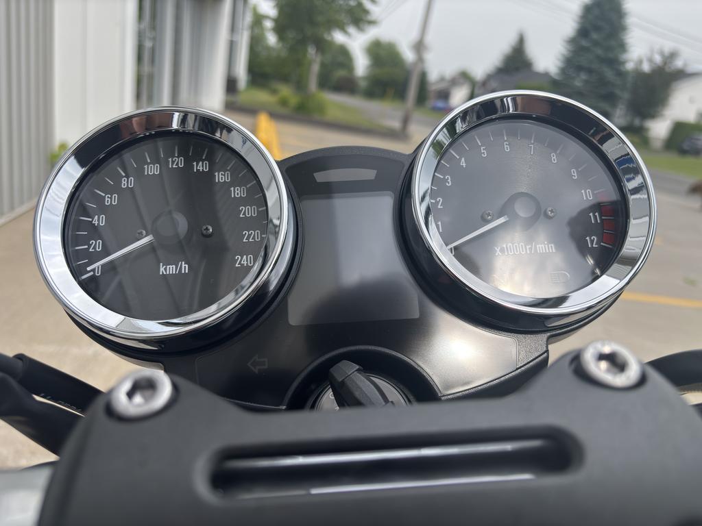 Kawasaki Z900RS SE 2025