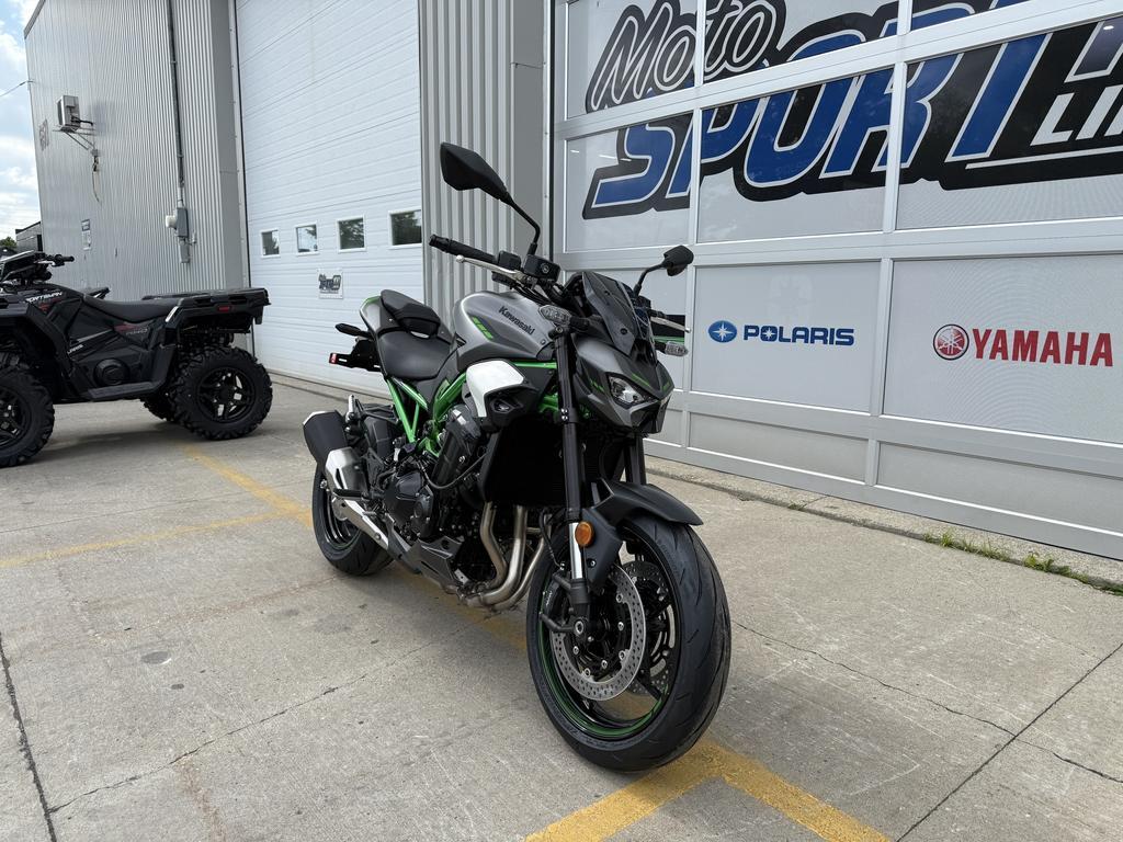 Kawasaki Z900 ABS 2025