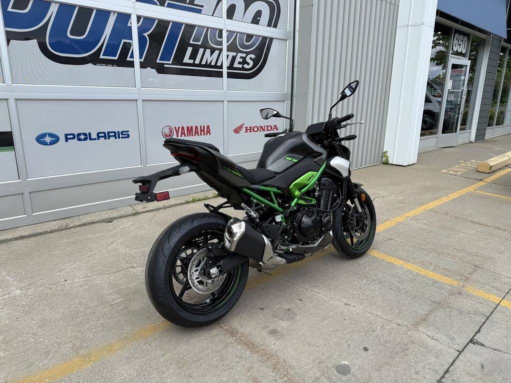 Kawasaki Z900 ABS 2025