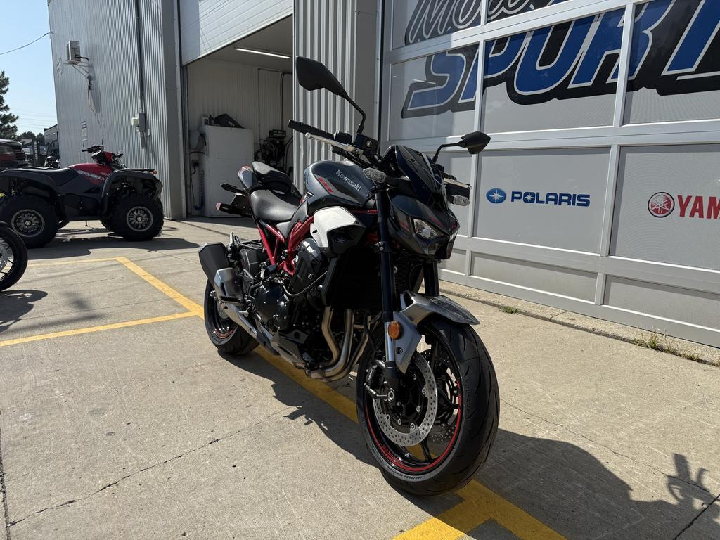 Kawasaki Z900 ABS 2025