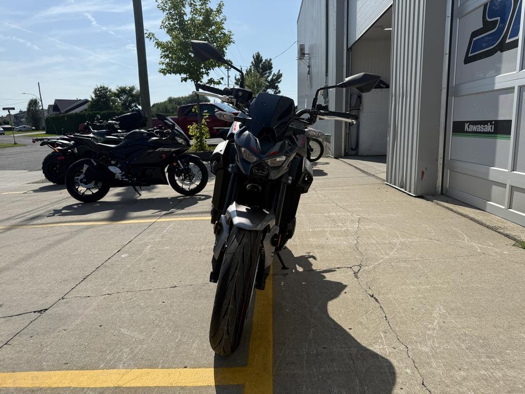 Kawasaki Z900 ABS 2025