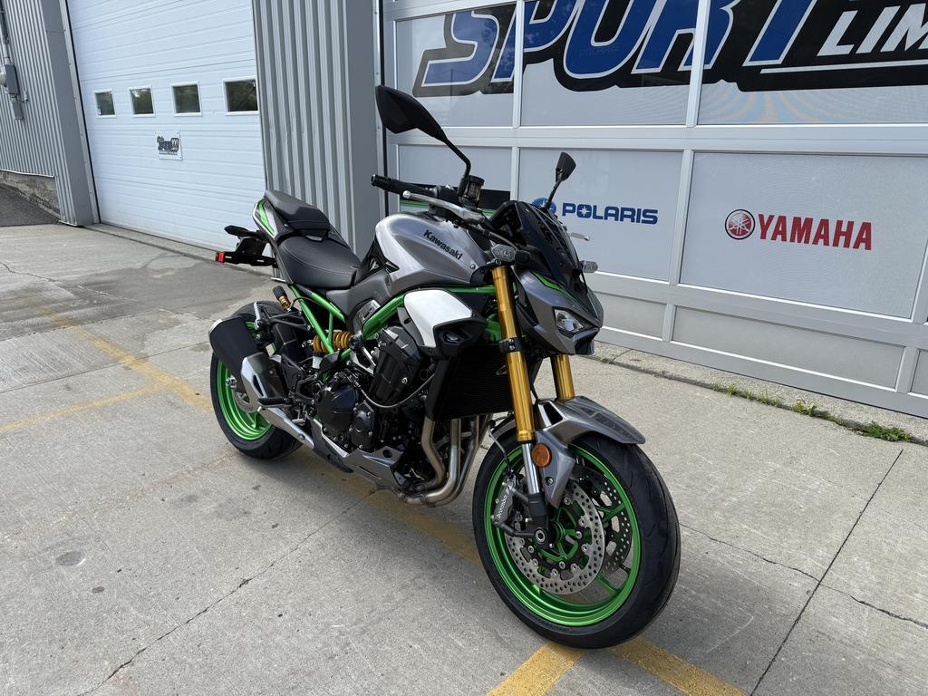 Kawasaki Z900 SE 2025