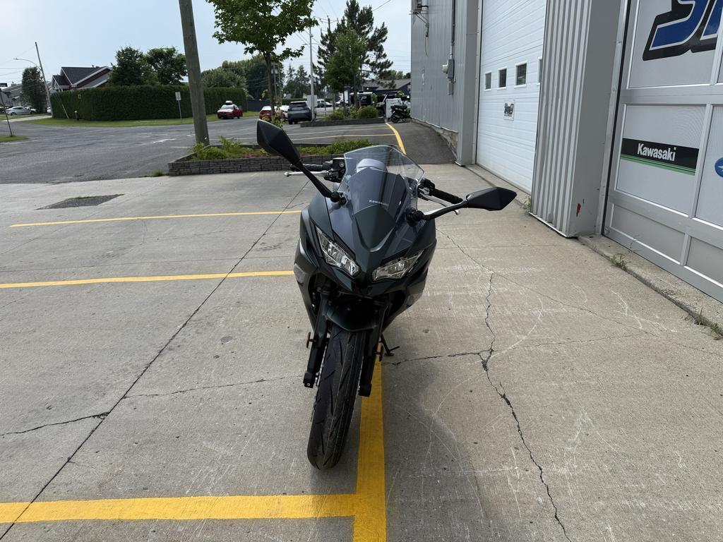 Kawasaki Ninja 650 ABS 2025