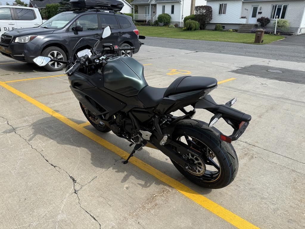 Kawasaki Ninja 650 ABS 2025