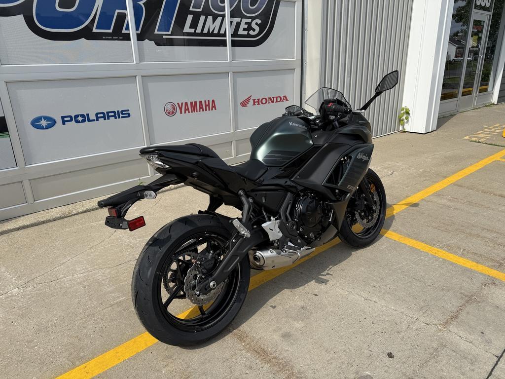 Kawasaki Ninja 650 ABS 2025