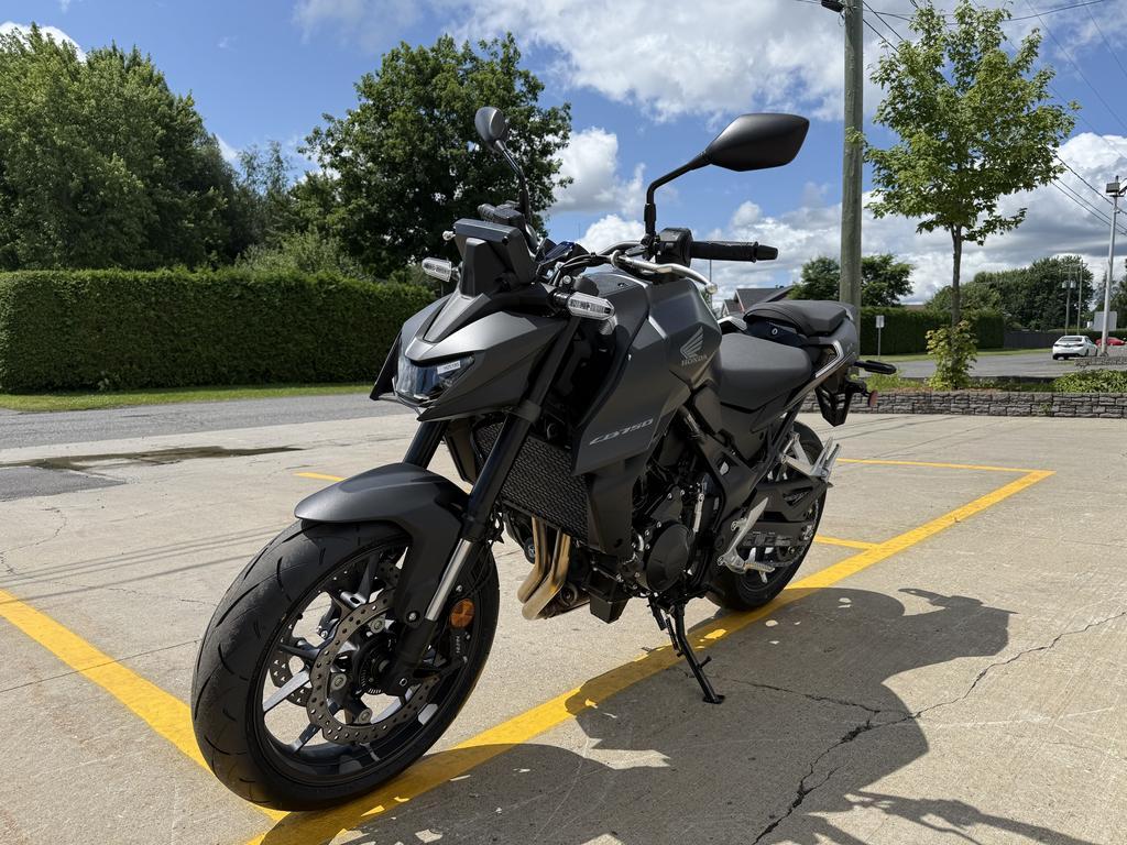 Honda CB750 2025