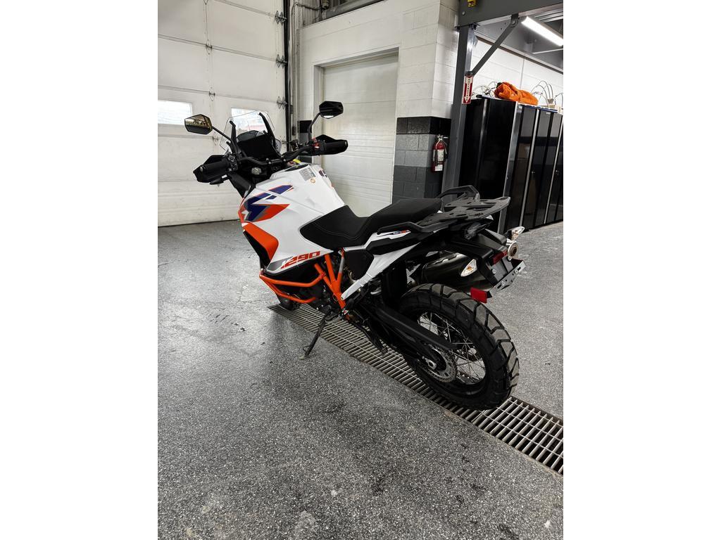 KTM 1290 ADVENTURE R 2024