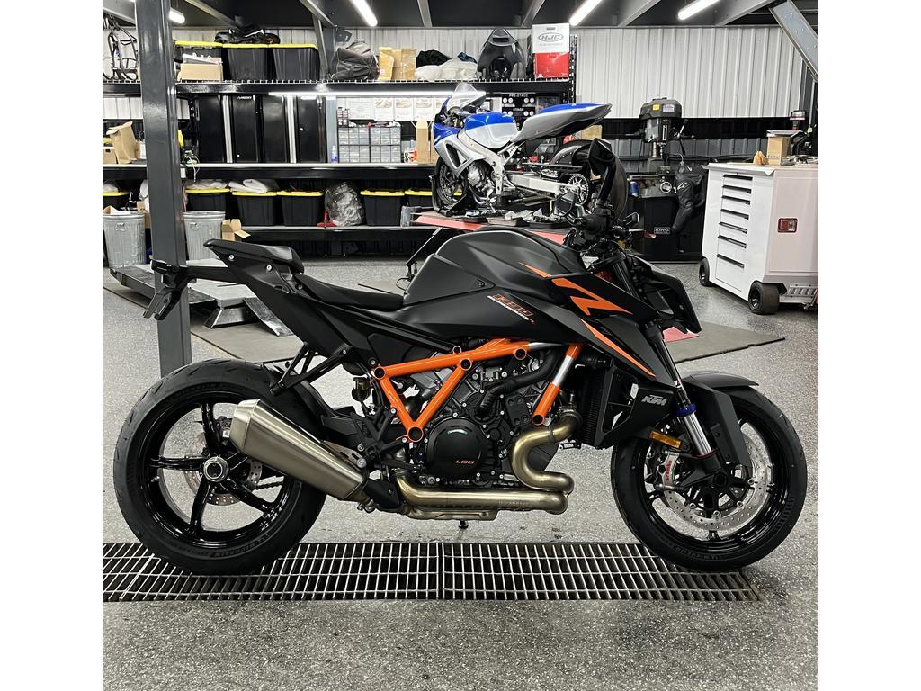 KTM 1390 SUPER DUKE R EV 2025