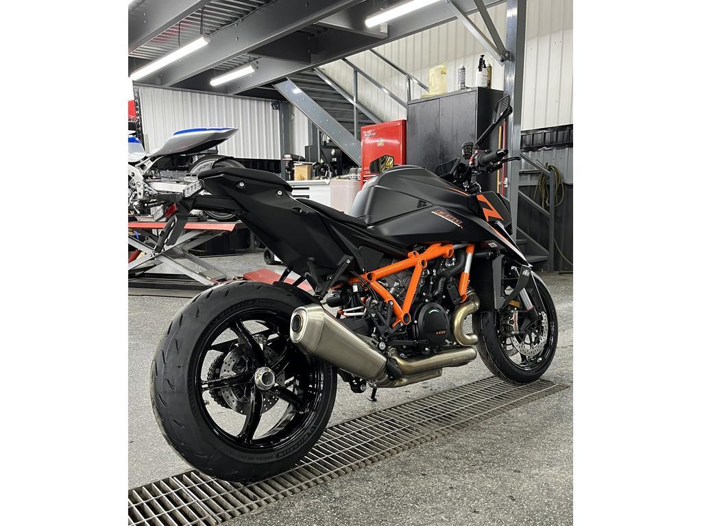 KTM 1390 SUPER DUKE R EV 2025