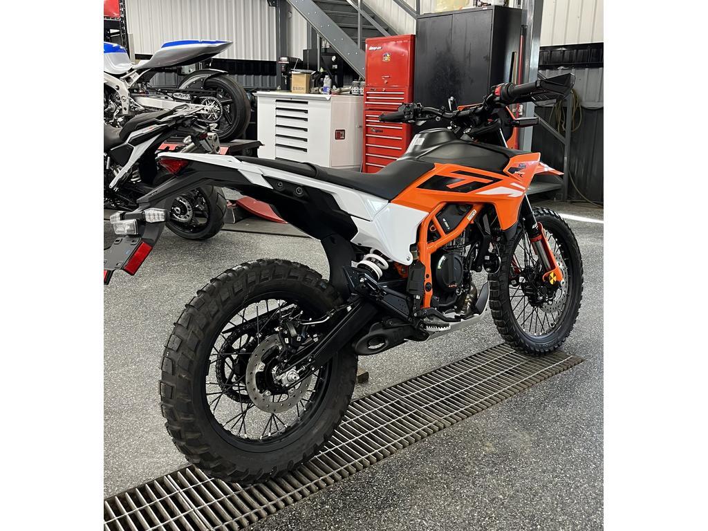 KTM 390 ENDURO R 2025