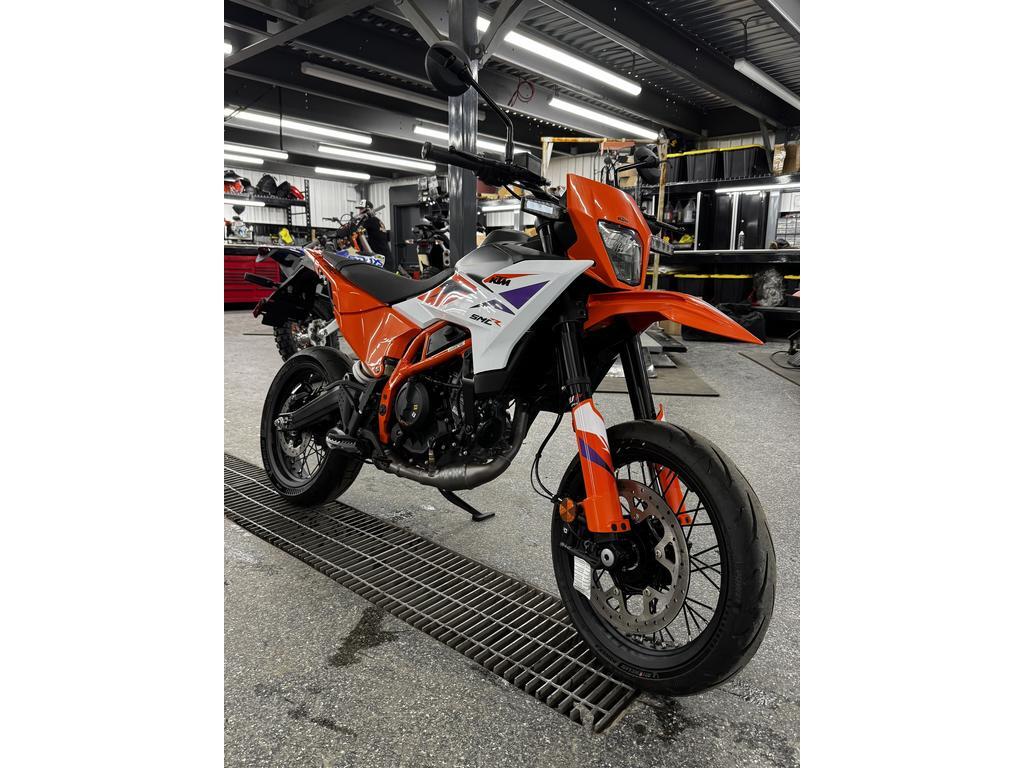 KTM 390 SMC R 2025