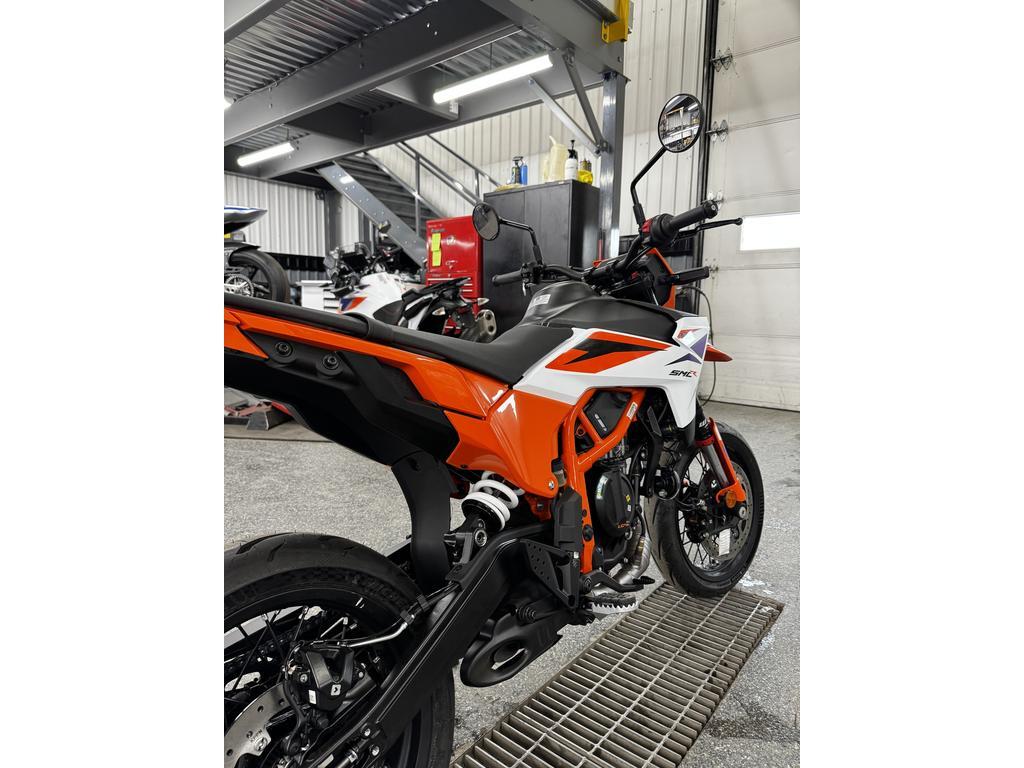 KTM 390 SMC R 2025