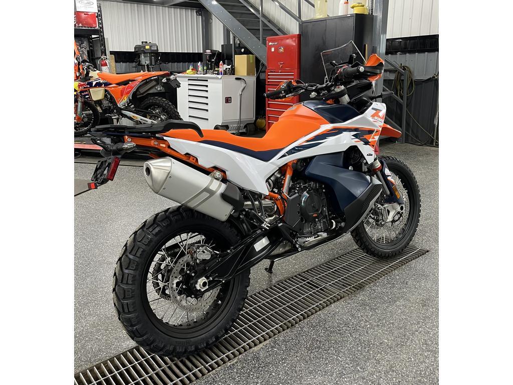 KTM 890 Adventure R 2025