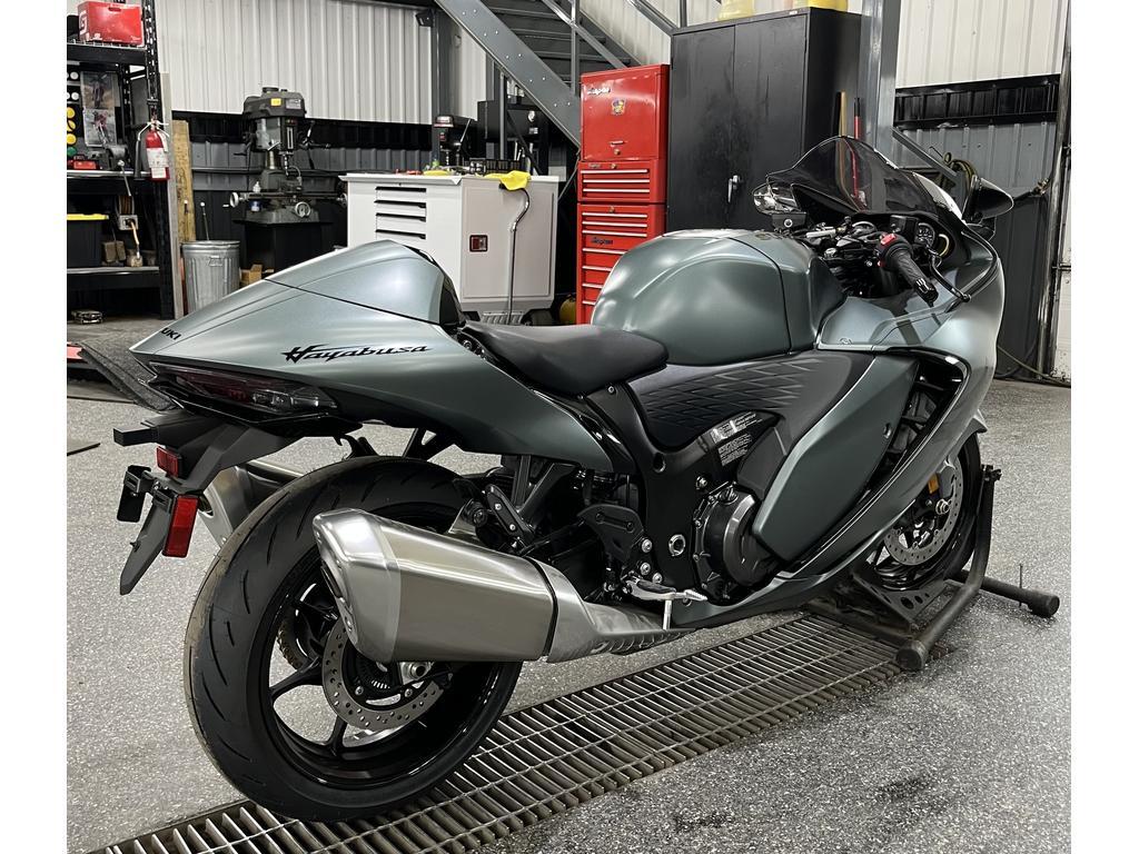 Suzuki Hayabusa 2025