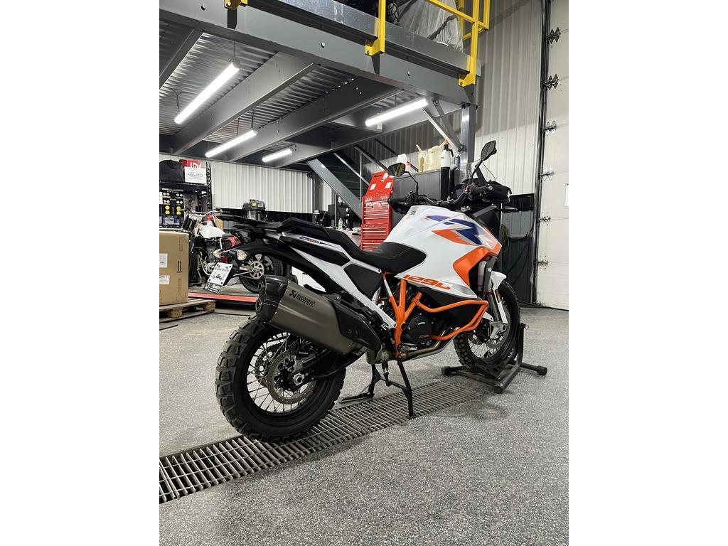 KTM 1290 Super Adventure R 2024