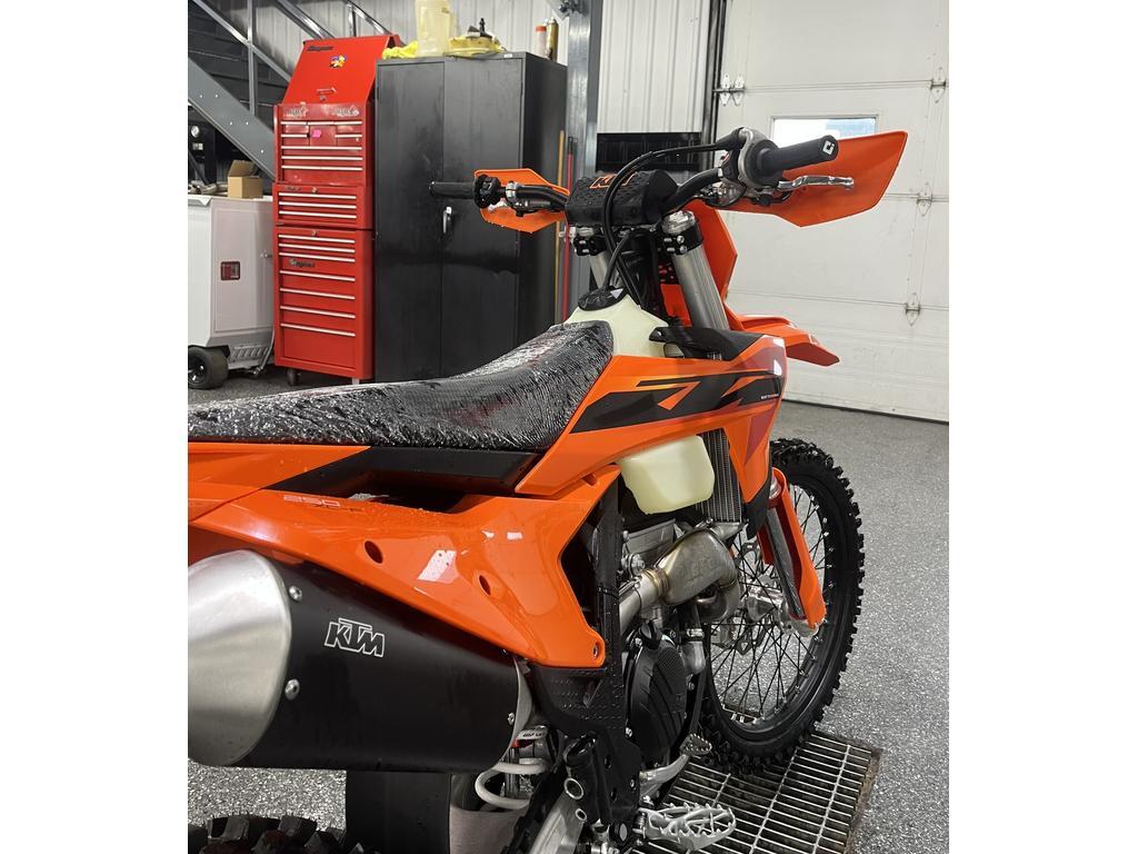 KTM 250 XC-F 2025