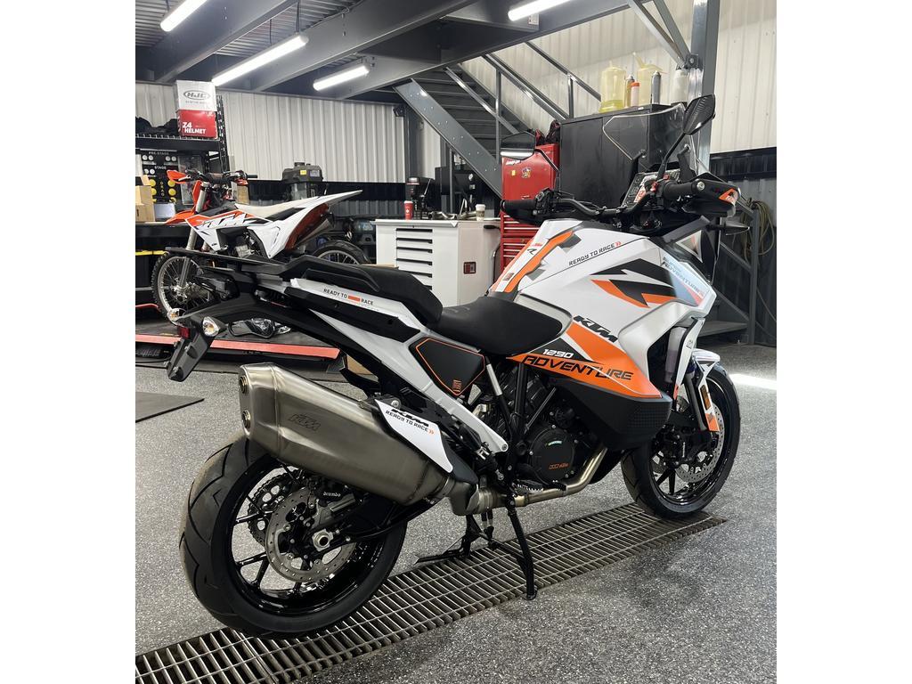 KTM 1290 Super Adventure S 2024