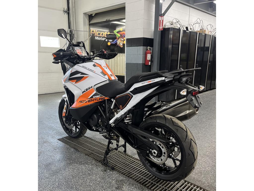 KTM 1290 Super Adventure S 2024